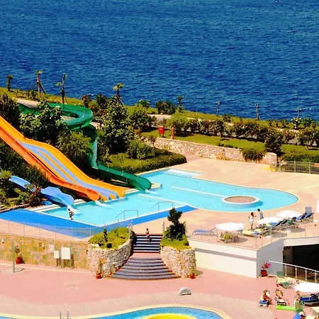 Hilton Bodrum Turkbuku & ゴルトゥルブク