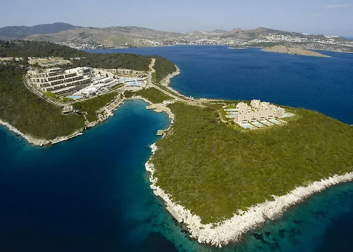 Hilton Bodrum Turkbuku & Курортный комплекс