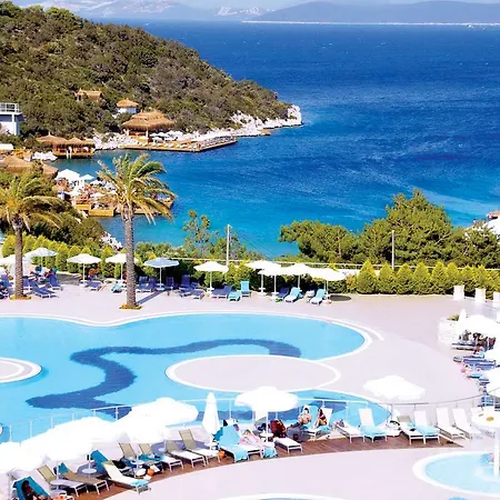 Hilton Bodrum Turkbuku & 5* Göltürkbükü