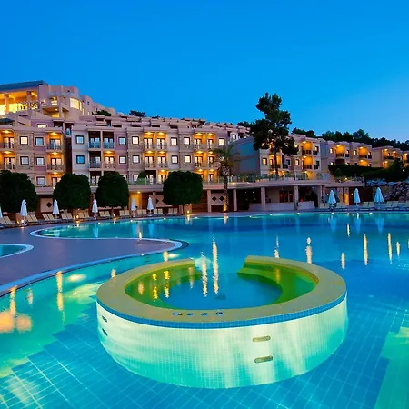 Hilton Bodrum Turkbuku & 5* Göltürkbükü