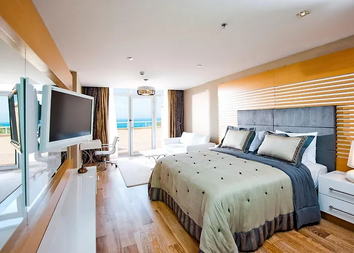 Hilton Bodrum Turkbuku & ゴルトゥルブク